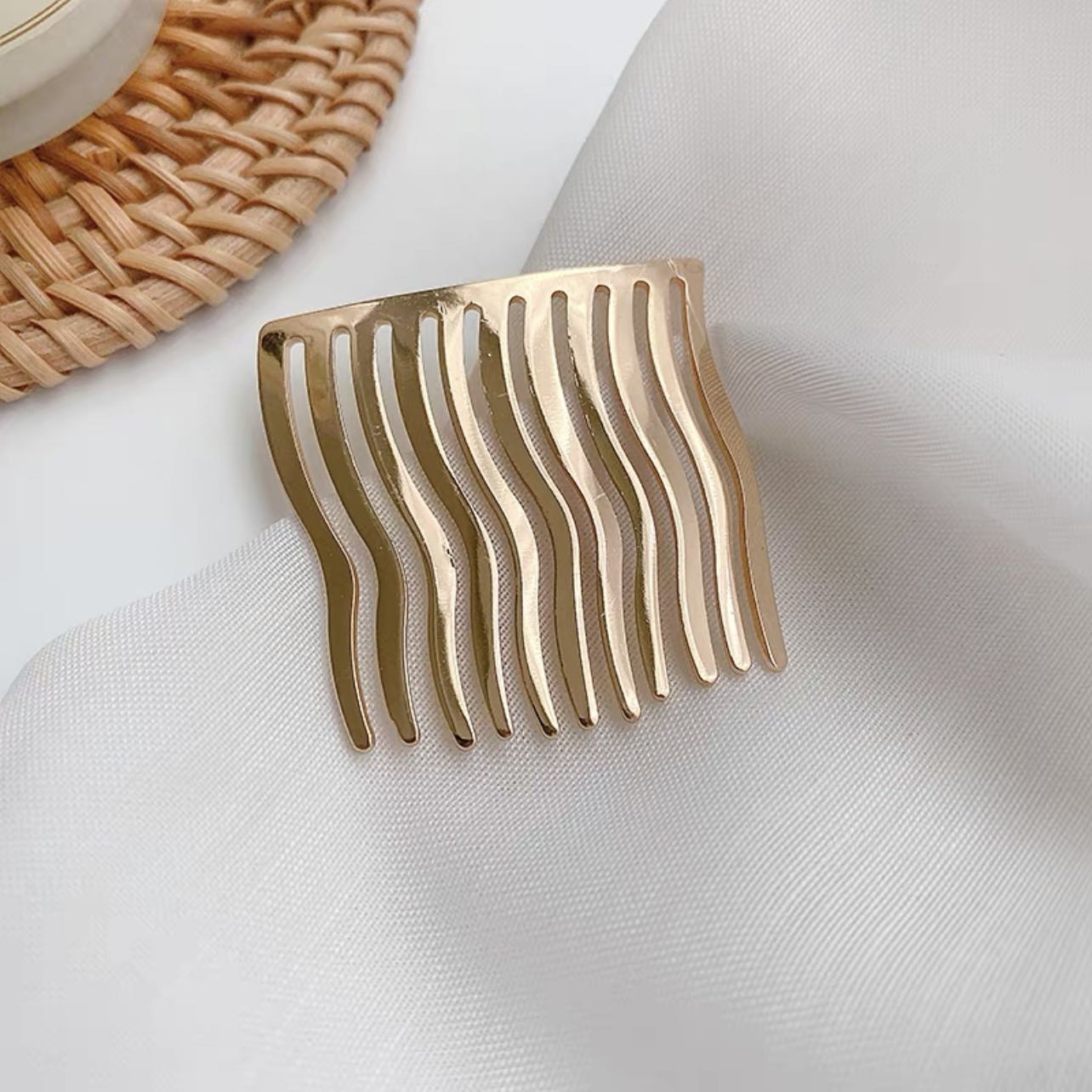 Fairy Style Comb, Pearl and Diamond style
