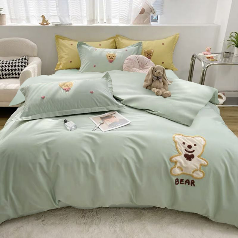 40S Long-Staple Cotton Bear Embroidery Set in 4 Mint Green