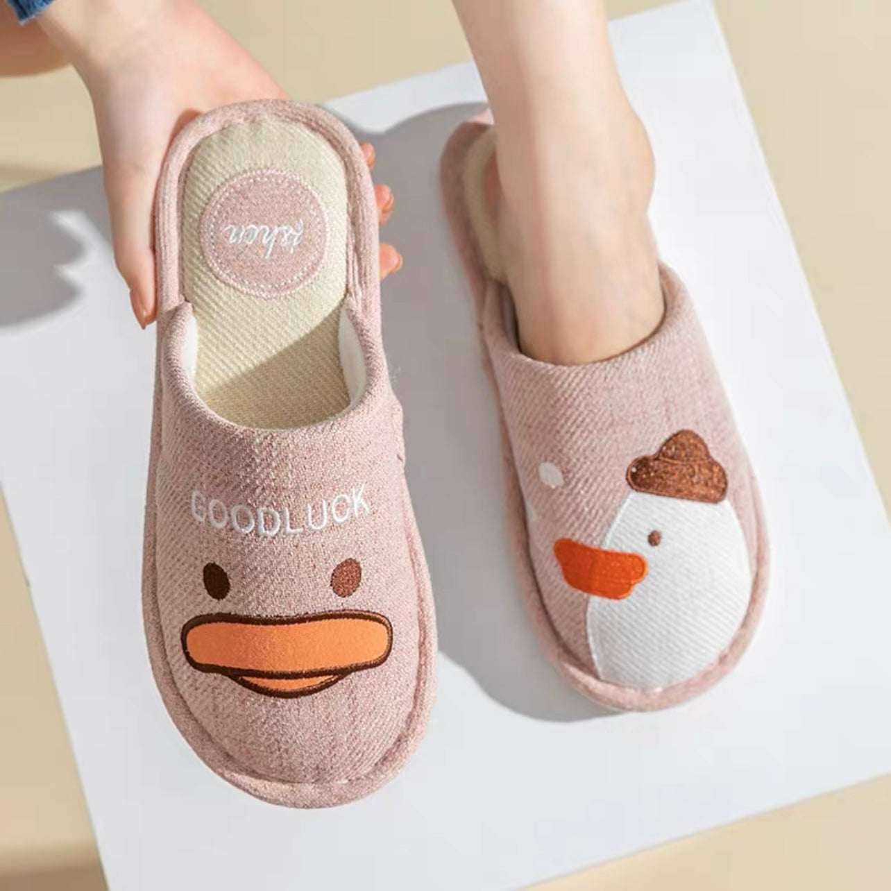 Four Seasons Comfortable Linen Slippers Duck Pink