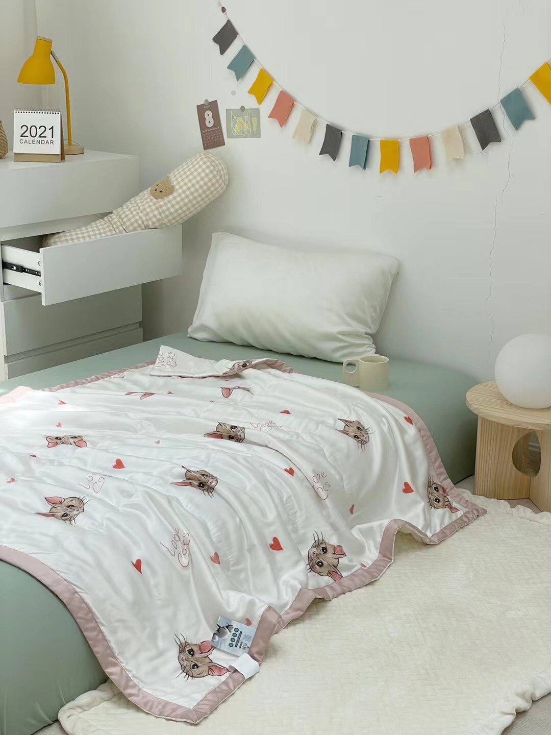 60s Lenzing Tencel Kids Summer Quilt Love Cat