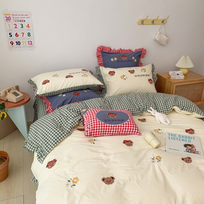 Water-washed Cotton Embroidered Jenny Bear Set in 4 White