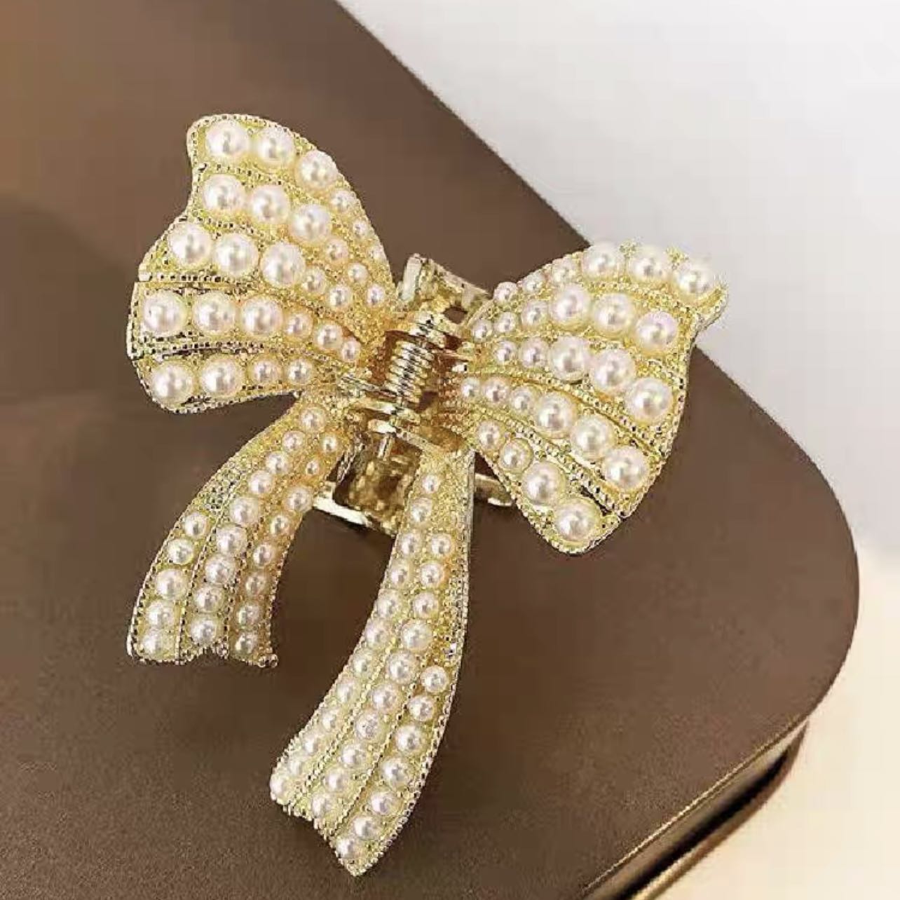 Butterfly Pearl Clip