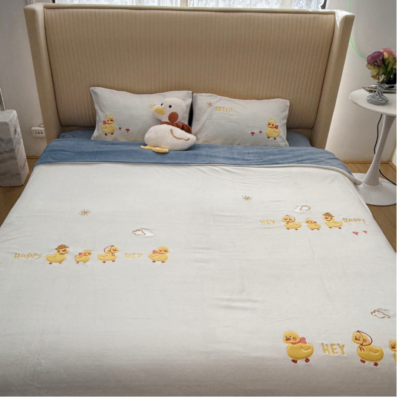 High GSM Milk Velvet Set in 4 Duck White Blue Complimentary Matching Cushion