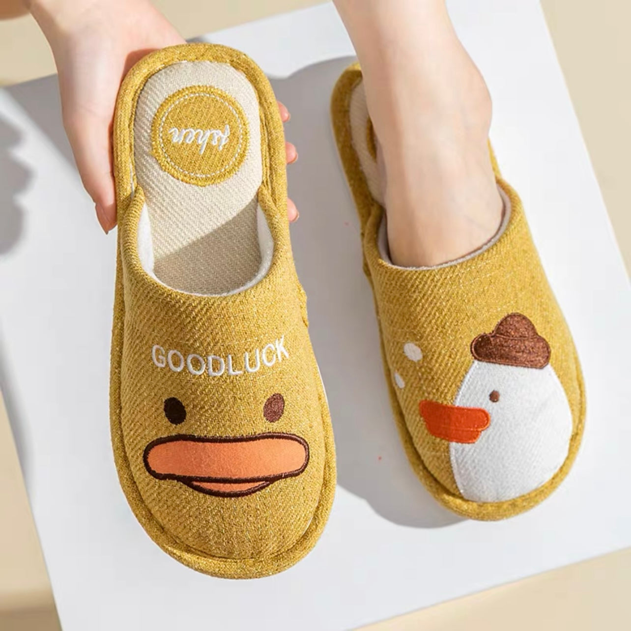 Four Seasons Comfortable Linen Slippers Duck Yellow