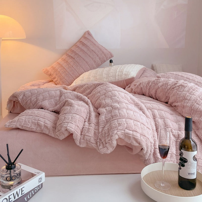 【Free Matching Large Cushion】High GSM Faux Rabbit Fur Fitted Sheet Set in 4 Pink