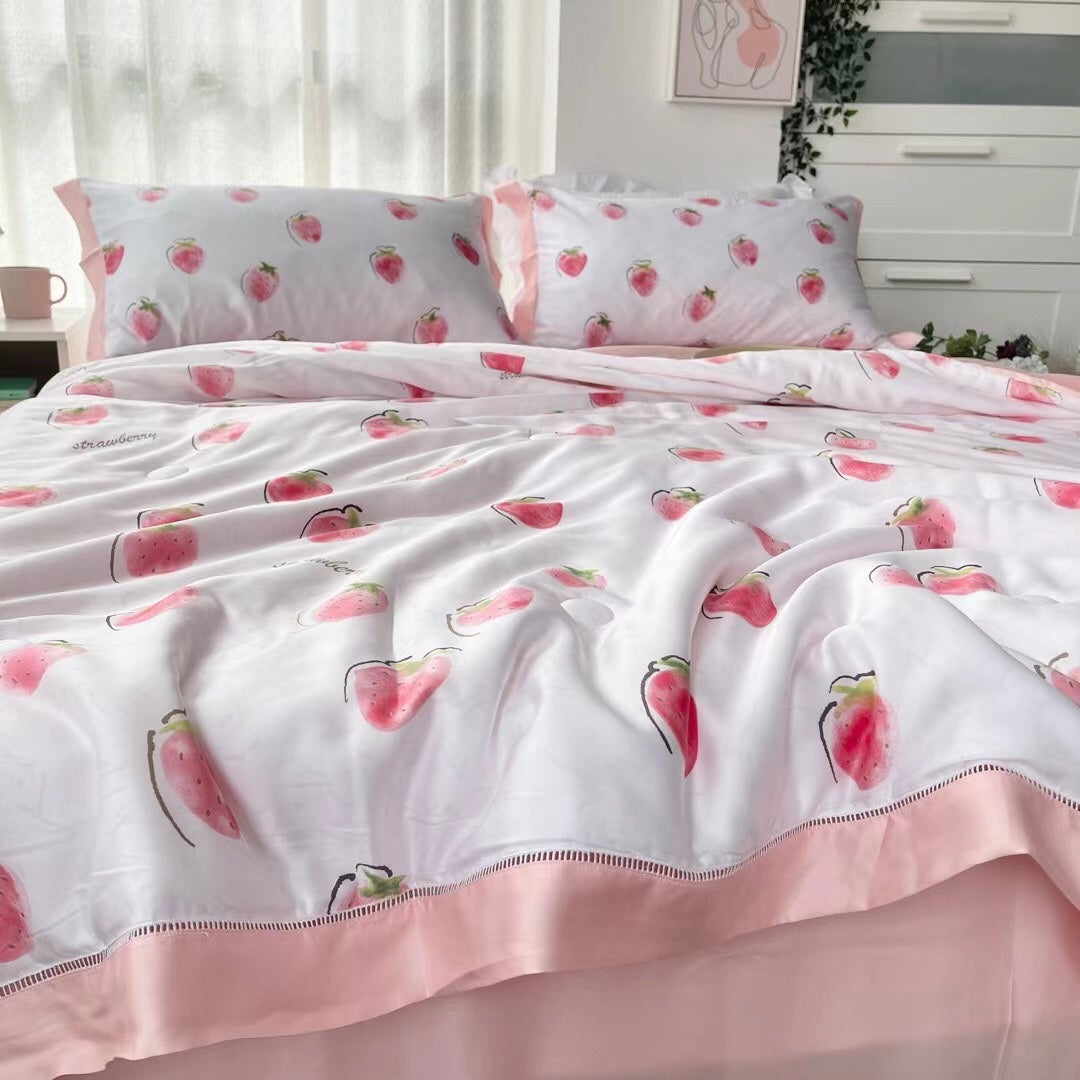 60s Lenzing Tencel Silk Summer Quilt Strawberry Delight