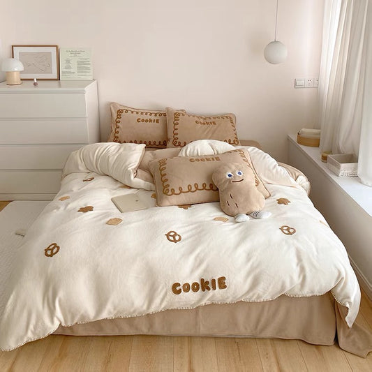High GSM Milk Velvet Set in 4 Cookie Complimentary Matching Cushion