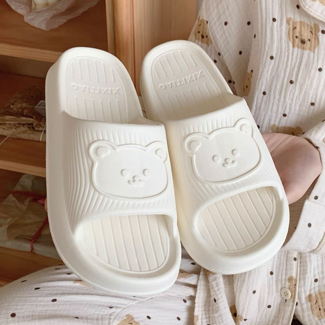 Waterproof Super Soft Bath Slippers Bear White